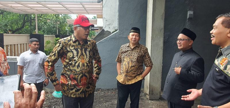 Gubernur Aceh Nova Iriansyah saat meninjau langsung hasil pembangunan asrama mahasiswa Aceh di kawasan Rungkut, Surabaya, Jawa Timur, Minggu, 29 Mei 2022. (Foto: Humas BPPA)