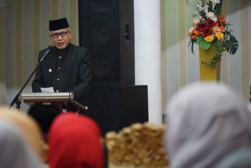 Gubenur Nova saat memberikan sambutan acara Pengukuhan Pengurus MAA Perwakilan Sumatera Barat, di Padang, Sumatera Barat, Senin, 6 Juni 2022. (Foto: Humas BPPA)