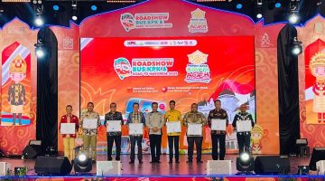 Plt Bupati Pidie Jaya dapat Penghargaan dari KPK