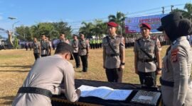 Sarah Terima Jabatan Dua Kasat dan Tiga Kapolsek di jajaran Polres Bireuen. Foto : Ist 