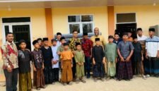 Penyerahan Bantuan Kasur Kepada Panti Asuhan yang terdampak Banjir Bandang di Pidie Jaya, Kamis, 23 April 2026.