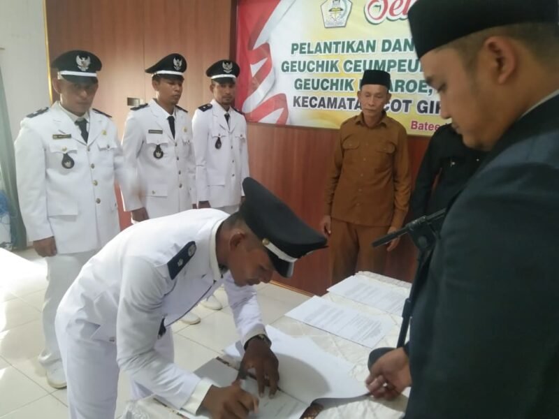 Pelantikan Empat Geuchik di Kecamatan Cot Girek, Aceh Utara, Selasa, 7 April 2026.