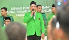 Edi Saputra, Ketua PPP Bireuen terpilih saat menyampaikan orasi politik singkat, Selasa, 28 April 2026, malam.