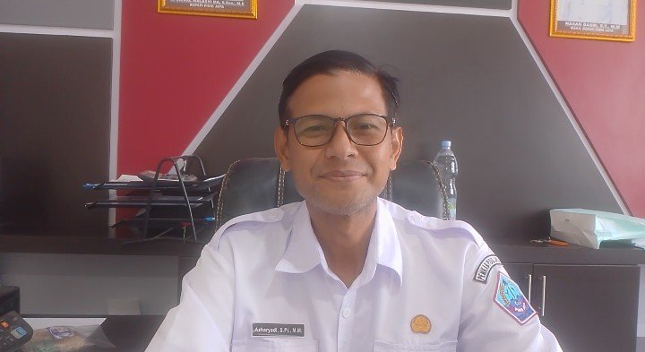 Azhariyadi, Plt. Kepala Dinas Sosial, Pemberdayaan Perempuan dan Perlindungan Anak, Pidie Jaya. Foto : Ist