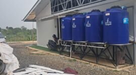Kondisi Huntara yang rusak akibat angin kencang dan hujan deras di Pidie Jaya. Foto : Dok. BPBD Pidie Jaya.
