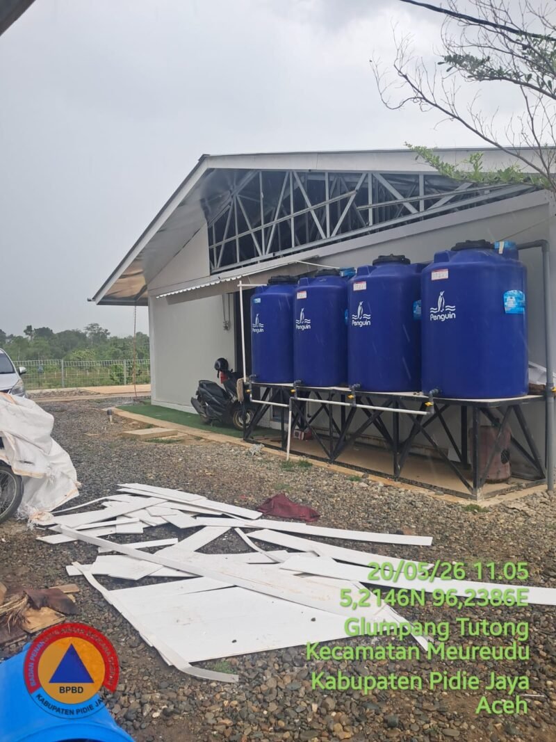 Kondisi Huntara yang rusak akibat angin kencang dan hujan deras di Pidie Jaya. Foto : Dok. BPBD Pidie Jaya.