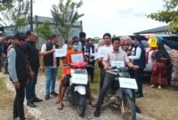 Satreskrim Polres Bireuen melakukan rekonstruksi kasus pembunuhan di Kecamatan Peudada. Foto/ist