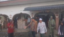 Wabup Pidie Jaya, Hasan Basri, saat mengunjungi Desa Dayah Usien, Jum’at, 8  Mei 2026. Foto : Ist