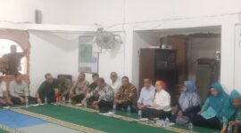 Wamendiktisaintek, Stella Christie, saat berdialog dengan masyarakat Gampong Dayah Usien, Pidie Jaya, Jum’at, 8 Mei 2026. Foto : Ist