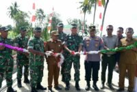Peresmian Jembatan Aramco Ke-3 di Pidie oleh Kasdim 0102/Pidie, Mayor Cpl Hendrianto. Foto : Ist