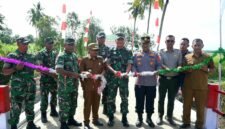 Peresmian Jembatan Aramco Ke-3 di Pidie oleh Kasdim 0102/Pidie, Mayor Cpl Hendrianto. Foto : Ist