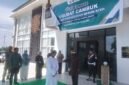 Kejaksaan Pidie Jaya mengeksekusi uqubat cambuk terdakwa jarimah maisir, Kamis, 4 Juni 2026, di halaman Kantor Kejaksaan setempat. Foto : Ist