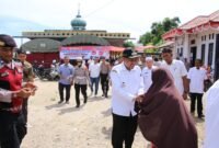 Bupati Pidie Jaya, Sibral Malasyi saat melaksanakan monitoring Pilchiksung, Rabu, 24 Juni 2026. Foto : Ist