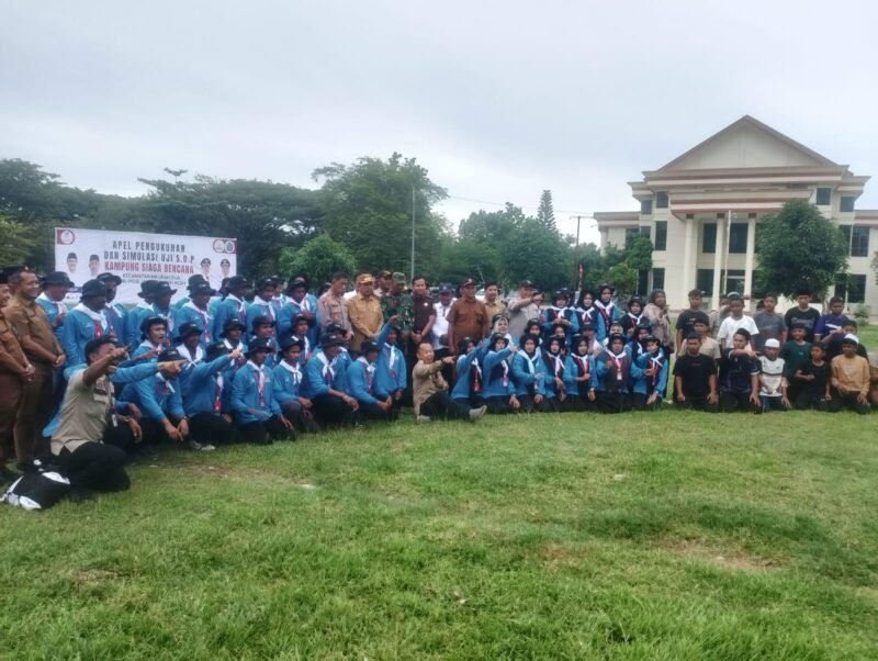 Foto bersama Taruna Siaga Bencana (Tagana) Muda Kecamatan Meruah Dua, Pidie Jaya. Foto : Ist